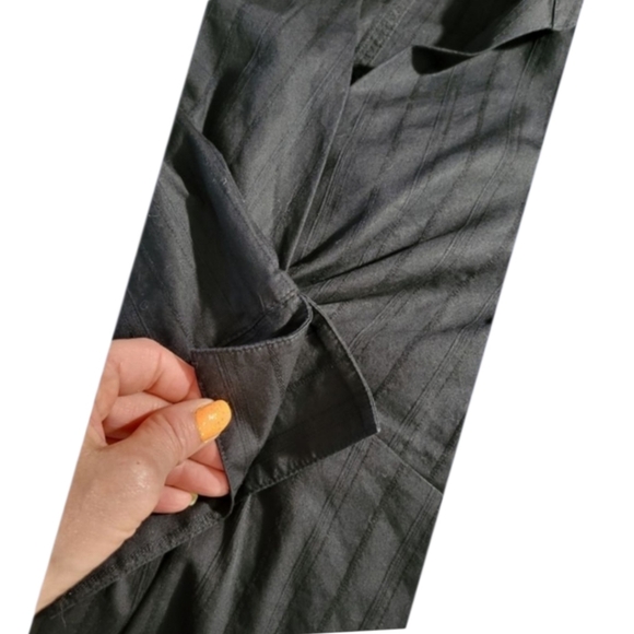 Dana Buchman V-Neck Front Drapey Top - Picture 7 of 10